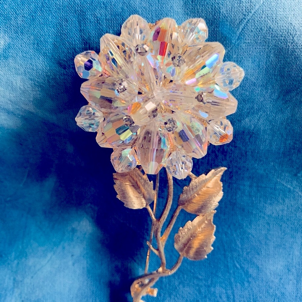 Rare Beauty-Aurora Borealis Vintage Crystal Glass Brooch 1930